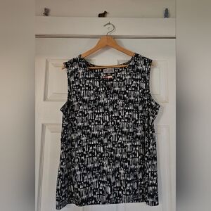 JM Collection Black & White Sleeveless Patterned Top